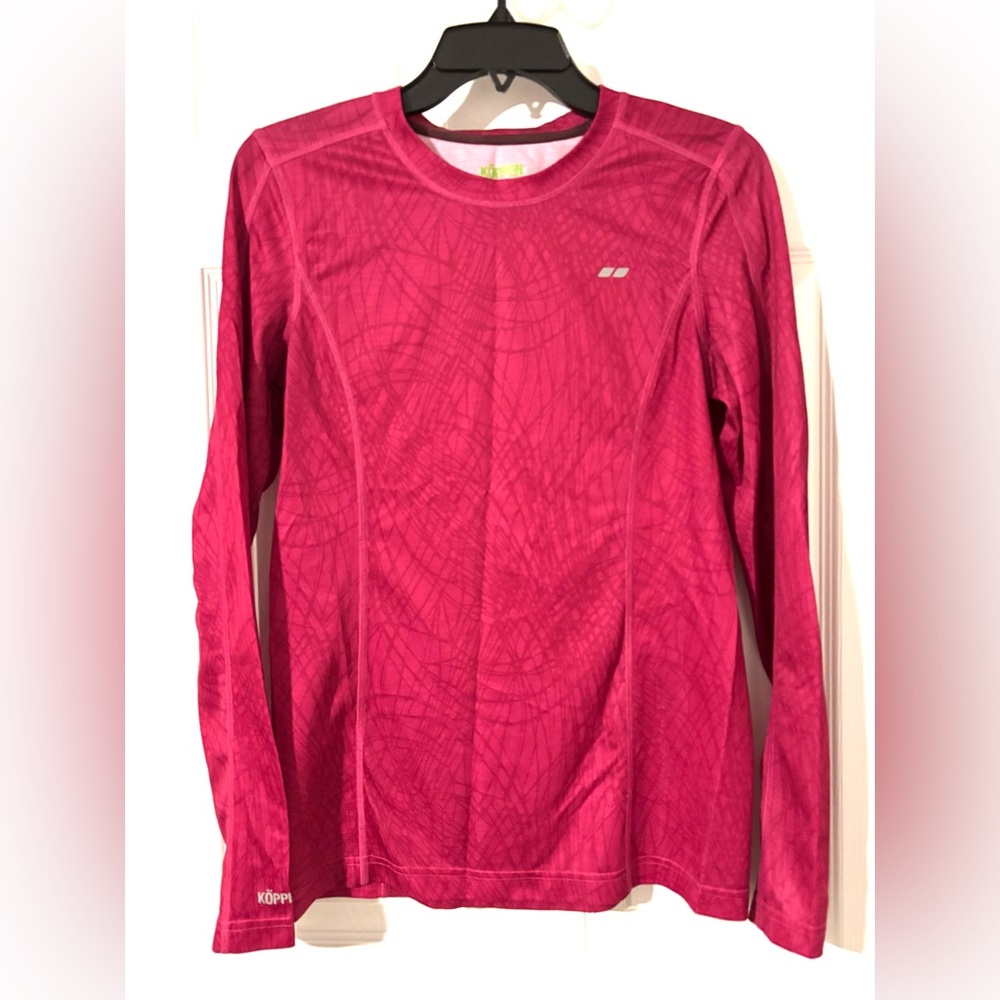 Koppen women’s pink base layer shirt size medium